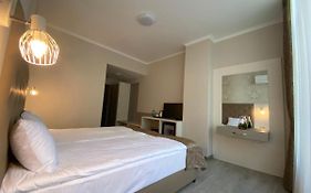 Comfort Guest Rooms